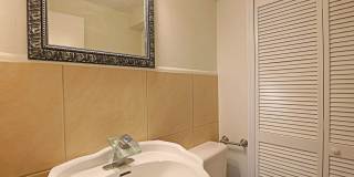 Space, Style & Freedom in a Highly Desirable Fort Myers Location Gallery 22
