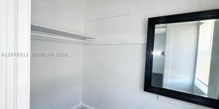 1631 NW 3 St Gallery 6