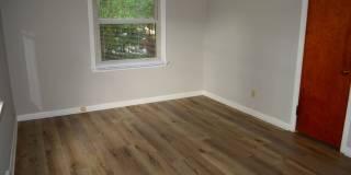 Charming 3-Bedroom Home in Fairview Park Gallery 16
