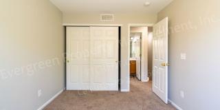 Fantastic 4 bedroom, 2 bathroom home in great location! Gallery 13