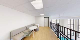 The Velthuis Gallery 22