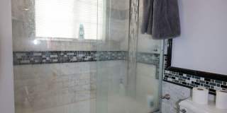 Brighton Oversized 4 Bed / 3 Bath – 2,800 SF – In-Unit Laundry – 6/1 Gallery 13
