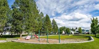 Modern 2 Bed, 1 Bath Condo near Dishman Hills! Gallery 20