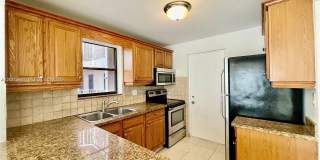 2320 S Cypress Bend Dr Gallery 3