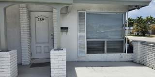 2734 NE 32nd Street Gallery 1