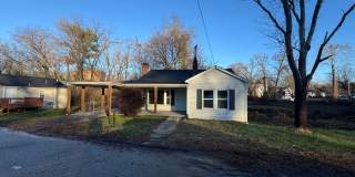Charming Renovated Ranch Home in the Heart of Statesville Gallery 1