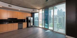 400 W Peachtree Street Gallery 3