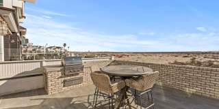 Exquisite Beachfront Luxury on Balboa Peninsula Double Lot Gallery 50