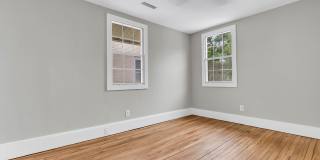 1195 King Street Gallery 32