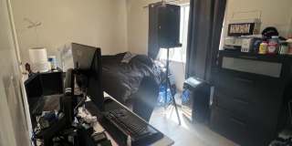 6 Bedroom 3 Bath- Large rooms, AC Gallery 23