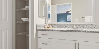 Vista Commons Apartment Homes Gallery 28