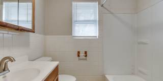 JUST HIT THE MARKET!!! 3 bedroom 1.5 bathroom Gallery 33