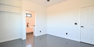 1495 Oxbow Gallery 43