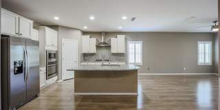 17576 W BAJADA Road Gallery 21