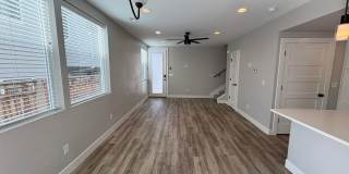 Modern 2 Bed + Flex Townhome with Rooftop Deck Near Paco Sanchez Park & Light Rail Gallery 6