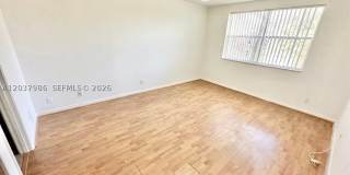 8955 Wiles Rd Gallery 8