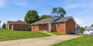 **SPRING SPECIAL: FIRST FULL MONTH FREE Three Bedroom home in Clarksville with Basement! Gallery 3