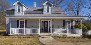Country Style home located in Kernersville Gallery 1