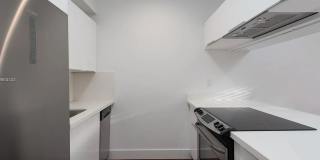 Poinciana Avenue Gallery 3