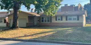 3 Bedroom 1.5 Bath House Month to Month Lease Gallery 1