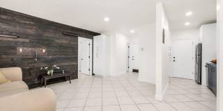 299 SW 7th Street Gallery 11