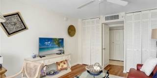 4005 Gulf Shore Blvd N unit: 800 Gallery 19