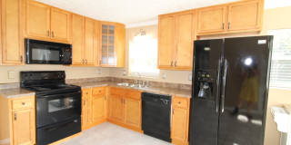 Award winning schools. Stunning home.  Centrally Located. Gallery 3