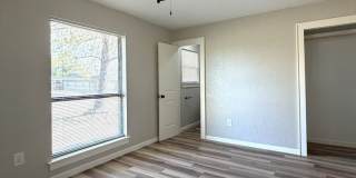 6710 SW Embassy Cir - AVAILABLE NOW! Gallery 16
