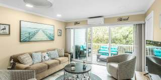 LA Coquille Of Westhampton Bch LA Coquille Of Westhampton Bch Gallery 4