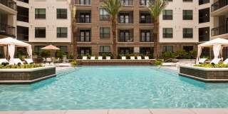 Pearl Greenway Gallery 23