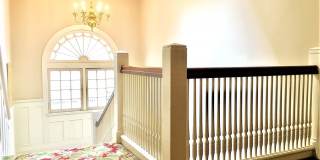 Hampton Court Gallery 14