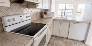 10046 Winding Lake Rd 10046 Winding Lake Rd Gallery 1