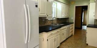 3 Bed 2 Bath Townhome in Lakehurst Add NW OKC Gallery 14