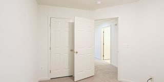 Pet-Friendly Cherry Hill Townhome Gallery 15