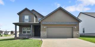 Pet Friendly Four Bedroom with Bonus! Gallery 1