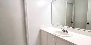 4145 NE 21st Terrace Gallery 7