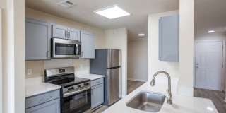 Preston at Hillwood Gallery 7