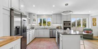 Steps to the Ocean! 3/3, 2198sq', Ocean View, Furnished Gallery 13