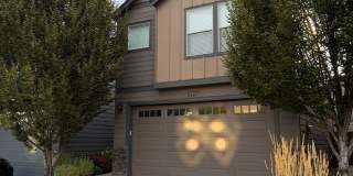 Beautiful 3 Bedroom House with High Ceilings, 2 Car Garage, Great Location & More! Gallery 1
