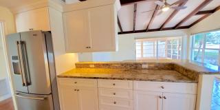 Fabulous 3 bed/ 2 bath + Den in Southgate ~ Coming Mid-April Fabulous 3 bed/ 2 bath + Den in Southgate ~ Coming Mid-April Gallery 9