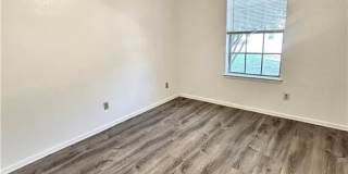 1611 Cloverdale Court Gallery 5