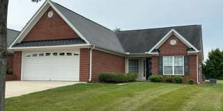 Beautiful Fenced in Patio Home in Colfax! Gallery 3