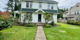 Spacious 4-Bedroom Home in Ambler with Tons of Natural Light Gallery 1