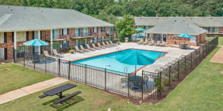 University Oaks Gallery 13