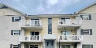 13 WARREN LODGE CT #1-B Gallery 1