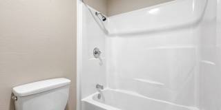 Updated 2 Bed 1 Bath in Fairwood Near Safeway Gallery 11