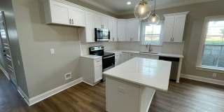 New 3/2.5 Townhouse in Downtown Rome $2,295 Gallery 10
