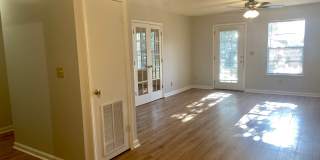 2 bed 1 bath town home. Lynn haven. Gallery 5