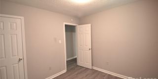 104 S Gregory Street Gallery 14