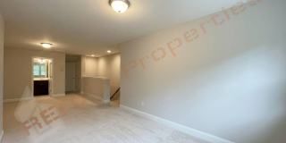 Great Location! 3-Story Townhome with Guest Suite, Loft & 1-Car Garage in Chapel Run – Available September 7th! Gallery 20